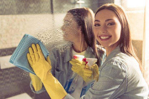 Kitchen and bathroom cleaning for a short-let property in SW17